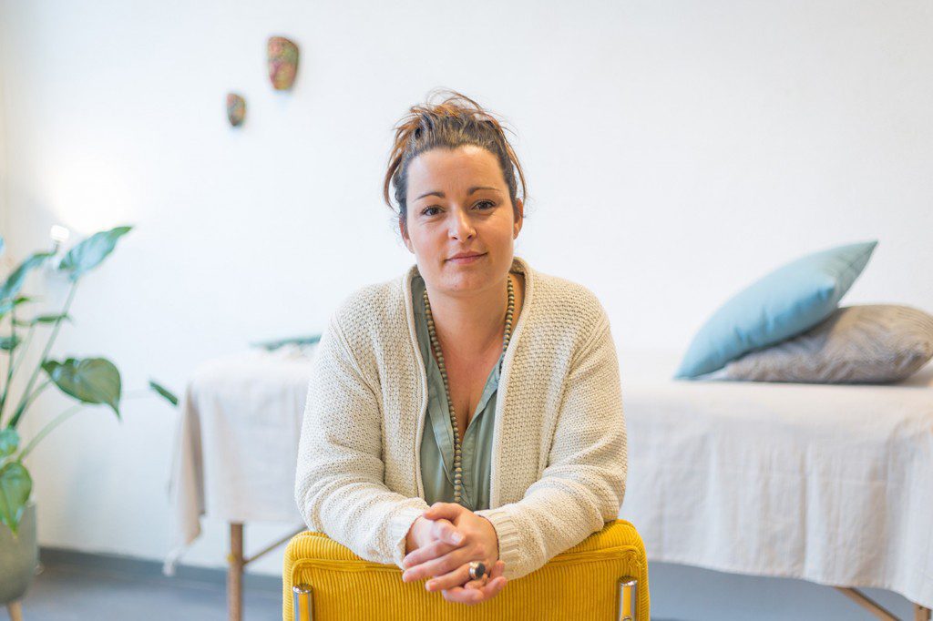 annick-healingsessie-1024x682